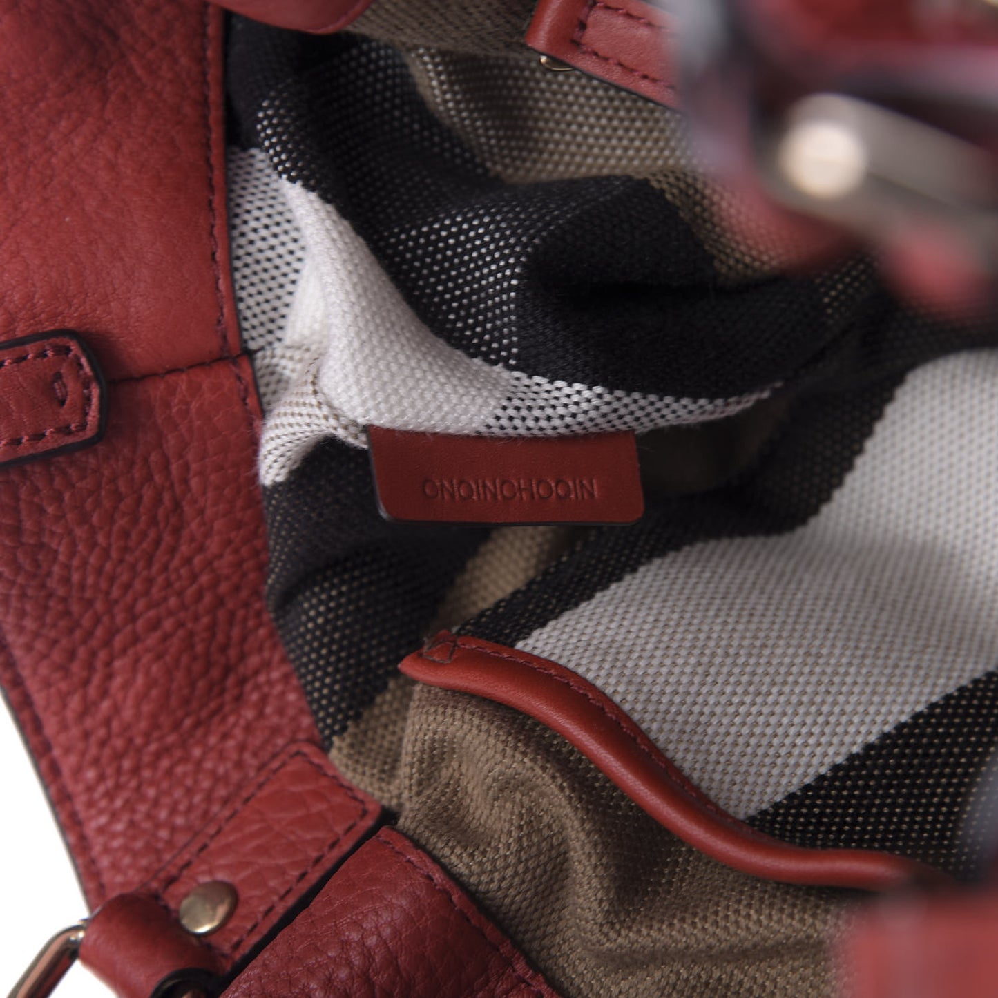 Grainy Calfskin House Check Small Maidstone Red