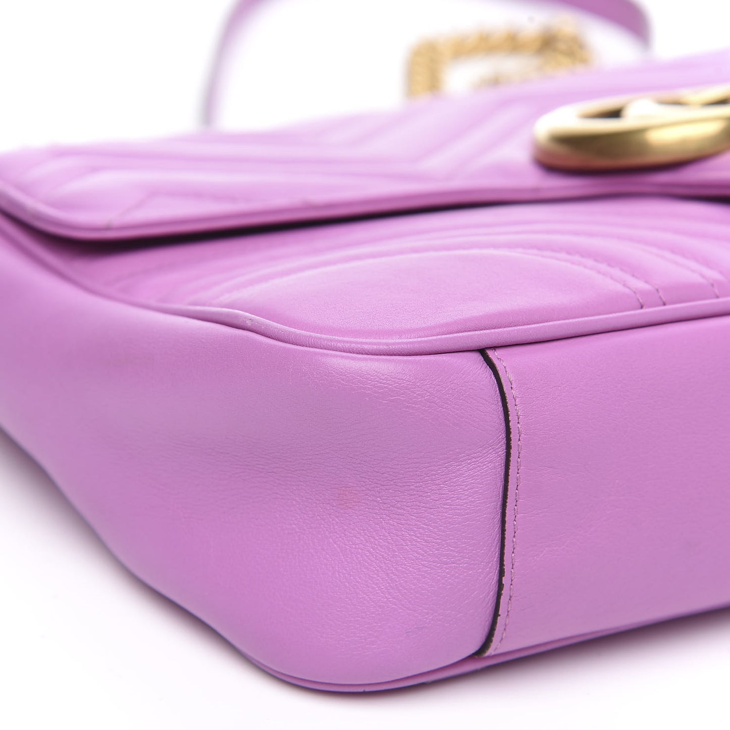Calfskin Matelasse Medium GG Marmont Shoulder Bag Candy Mousse