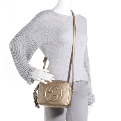 Gucci Metallic Pebbled Calfskin Small Soho Disco Bag Golden Beige 2 of 7