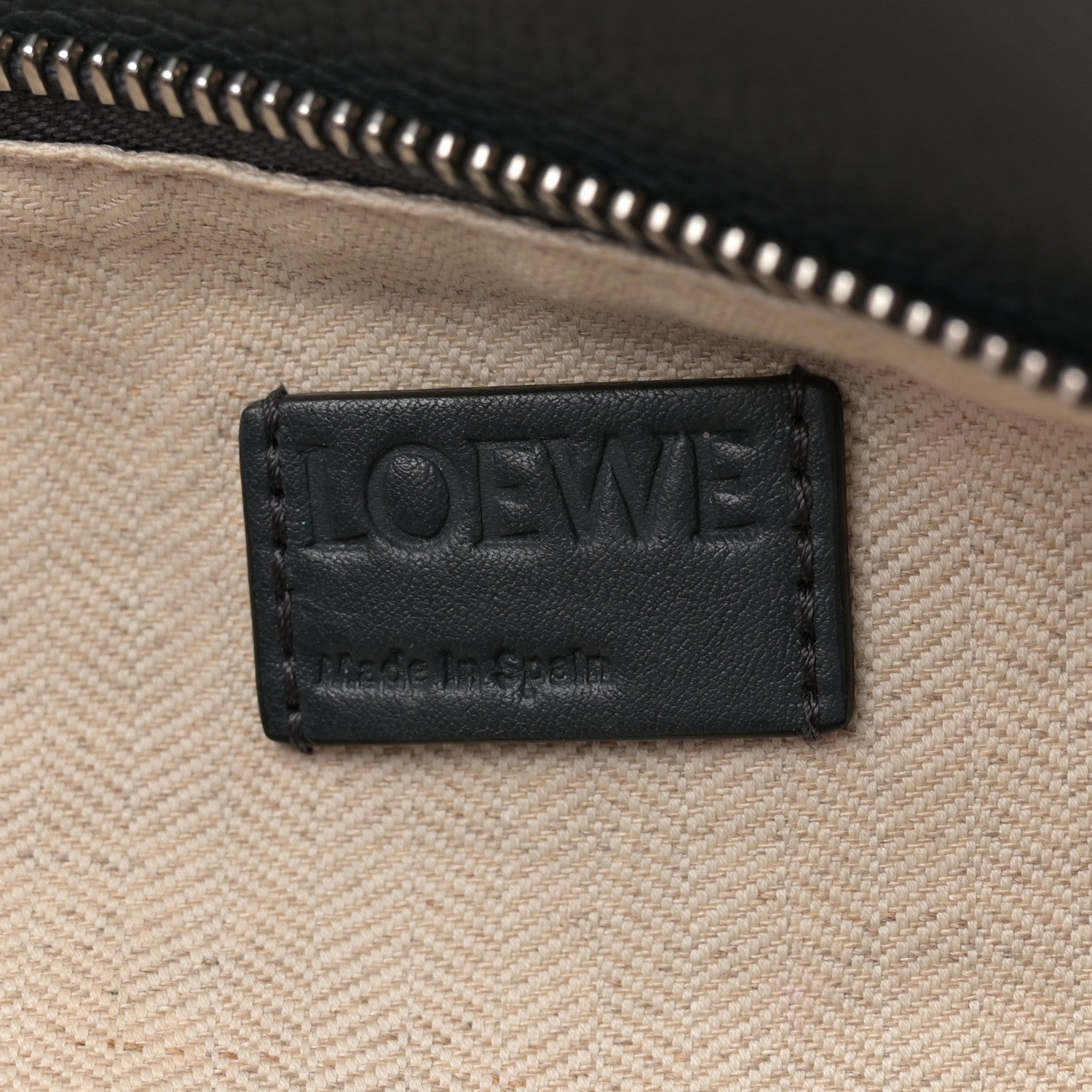 Loewe Calfskin Medium Puzzle Bag Grey 6 of 11