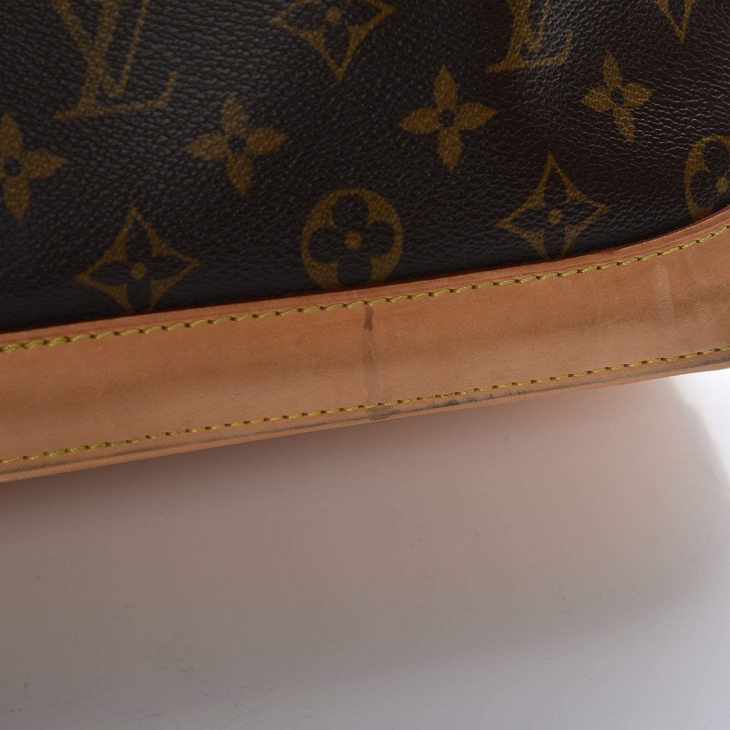 Monogram Lockit Vertical