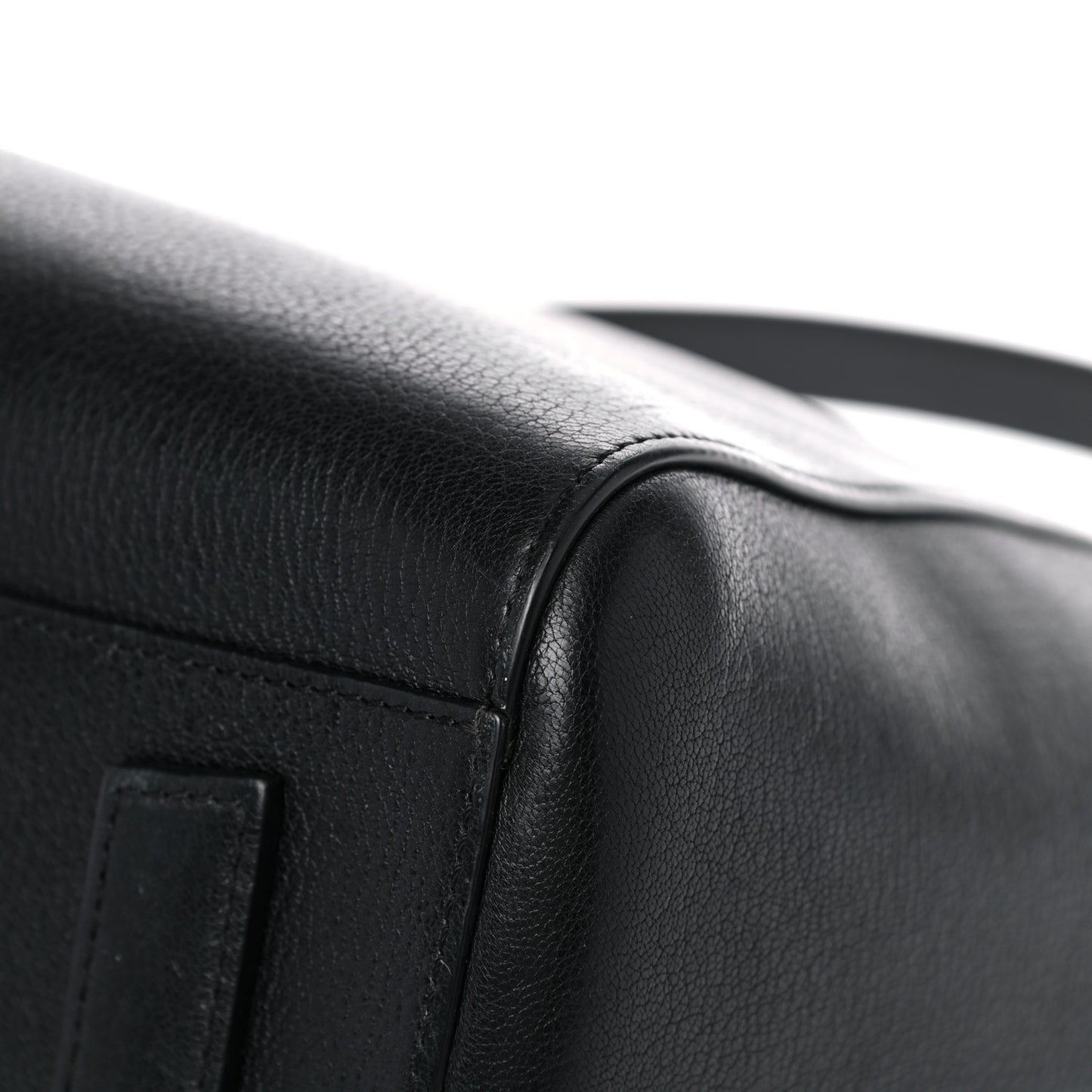 Sugar Goatskin Medium Antigona Black