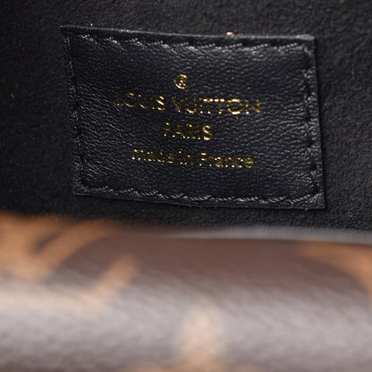 Louis Vuitton Monogram Double V Black 7 of 8