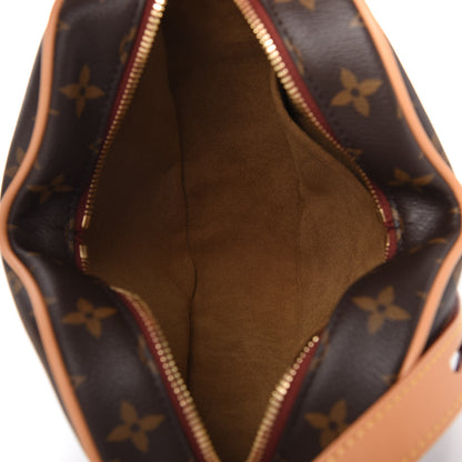 Louis Vuitton Monogram Game On Coeur 6 of 8
