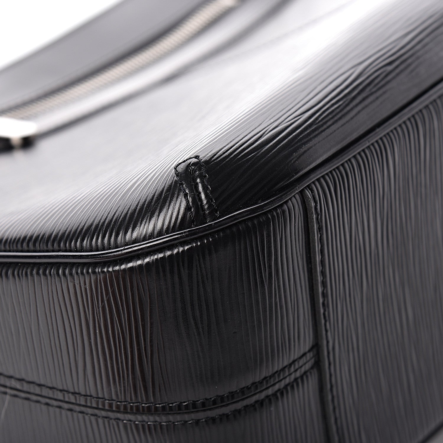 Louis Vuitton Epi Turenne GM Black 12 of 14