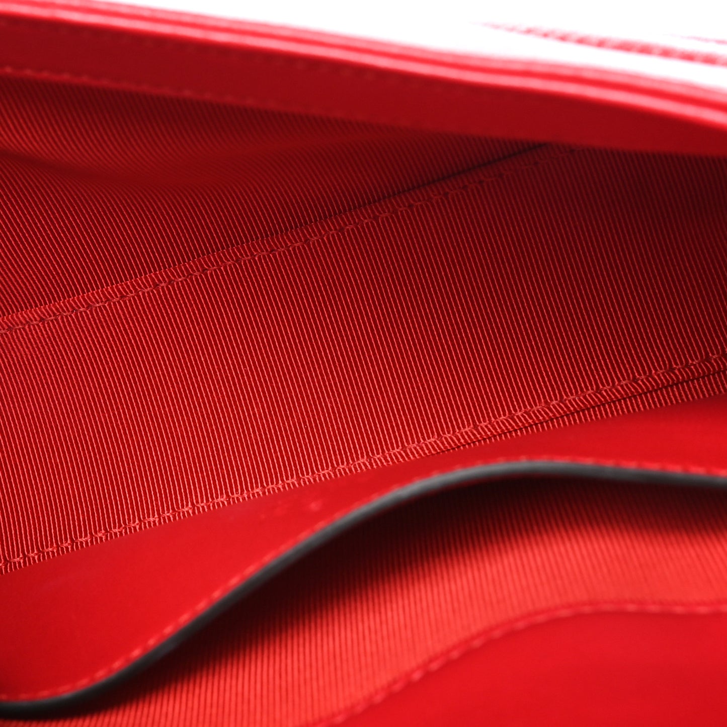 Lambskin Matelasse Small GG Marmont Shoulder Bag Bright Red