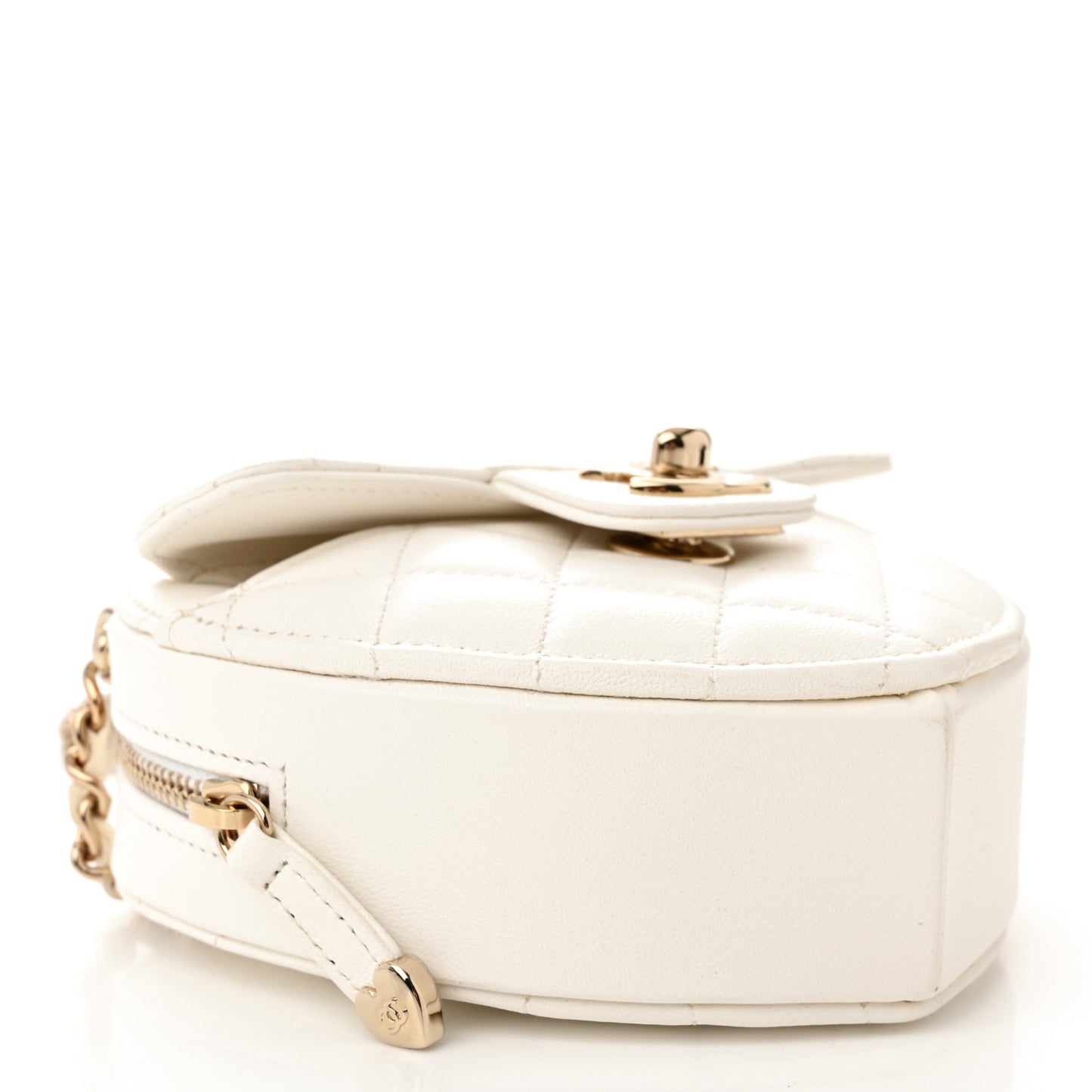 Lambskin Quilted CC In Love Heart Clutch With Chain White