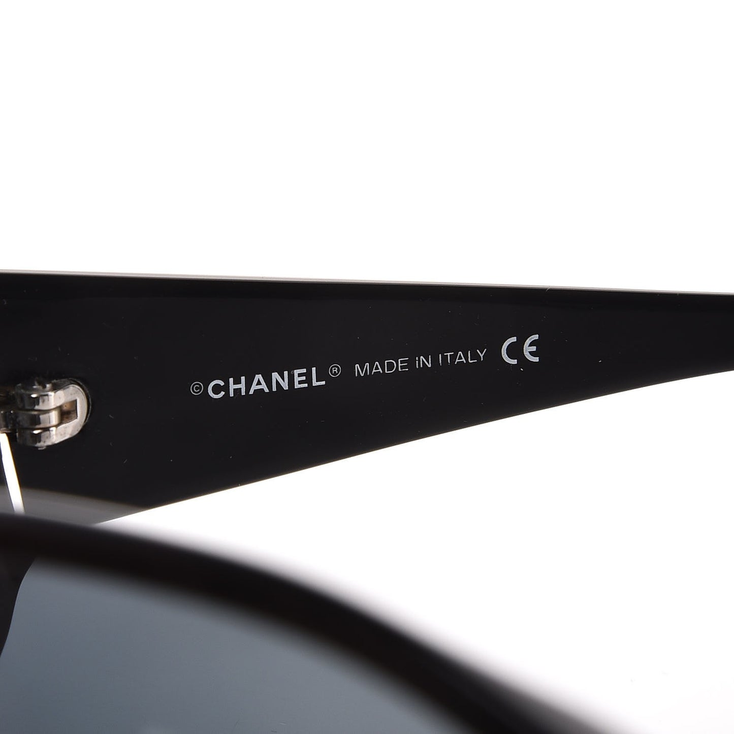 Logo Sunglasses 6017 Black