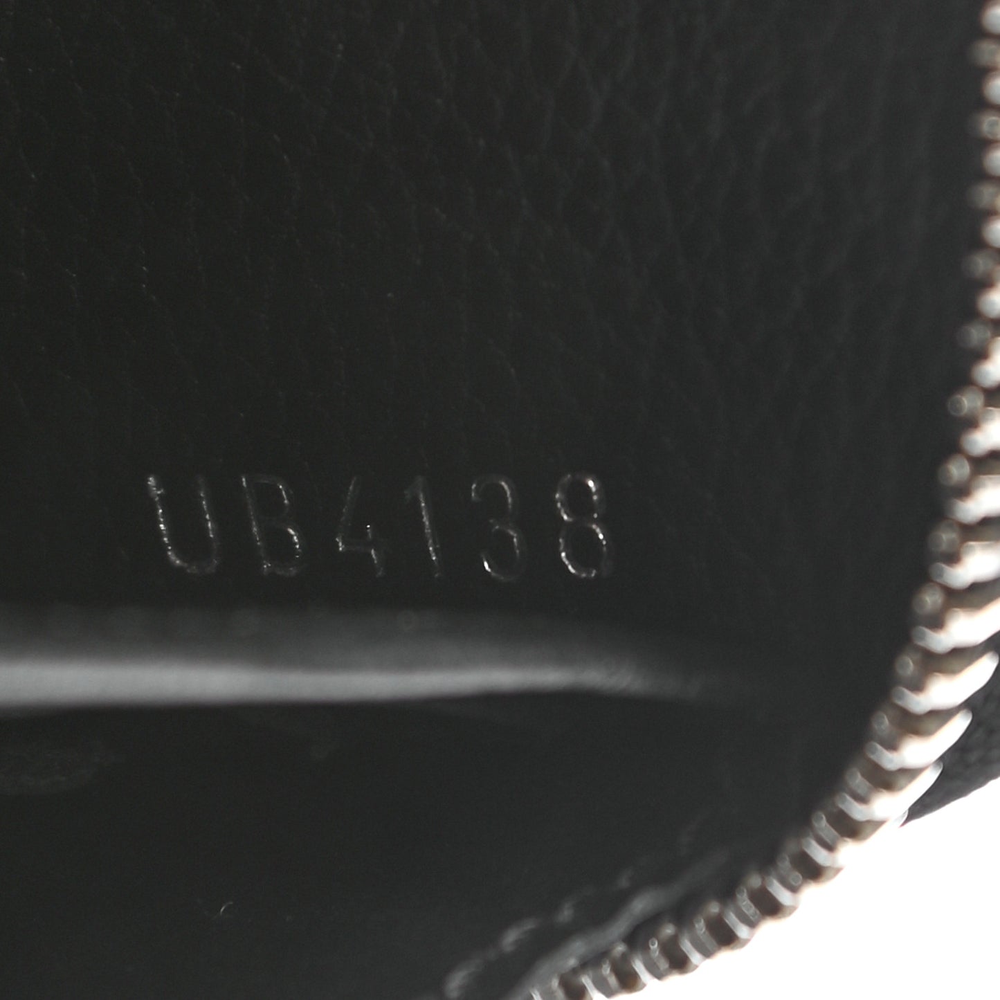 Calfskin Zippy Lockme Wallet Black