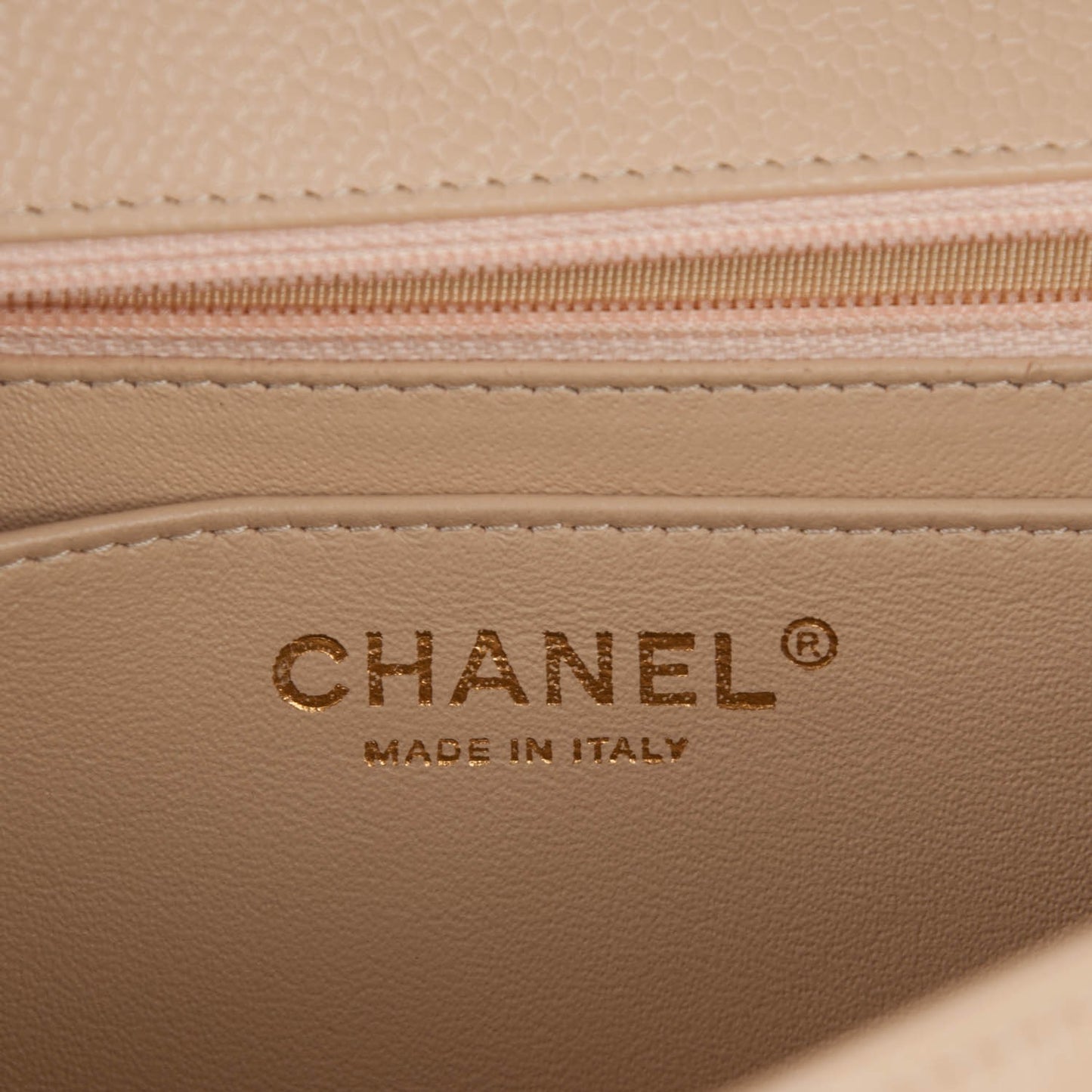 Caviar Quilted Jumbo Single Flap Beige Clair