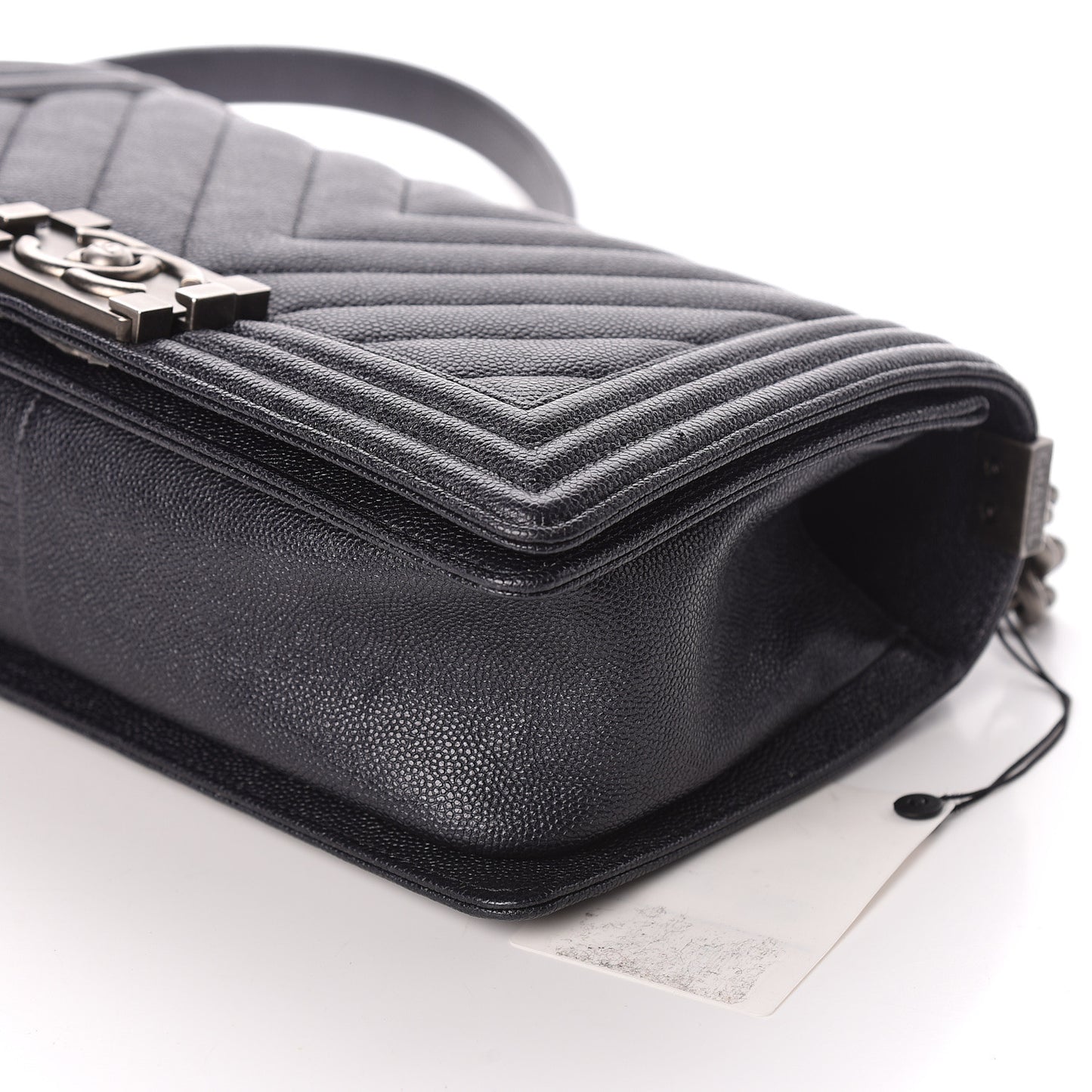 Caviar Chevron Quilted Medium Boy Flap Black