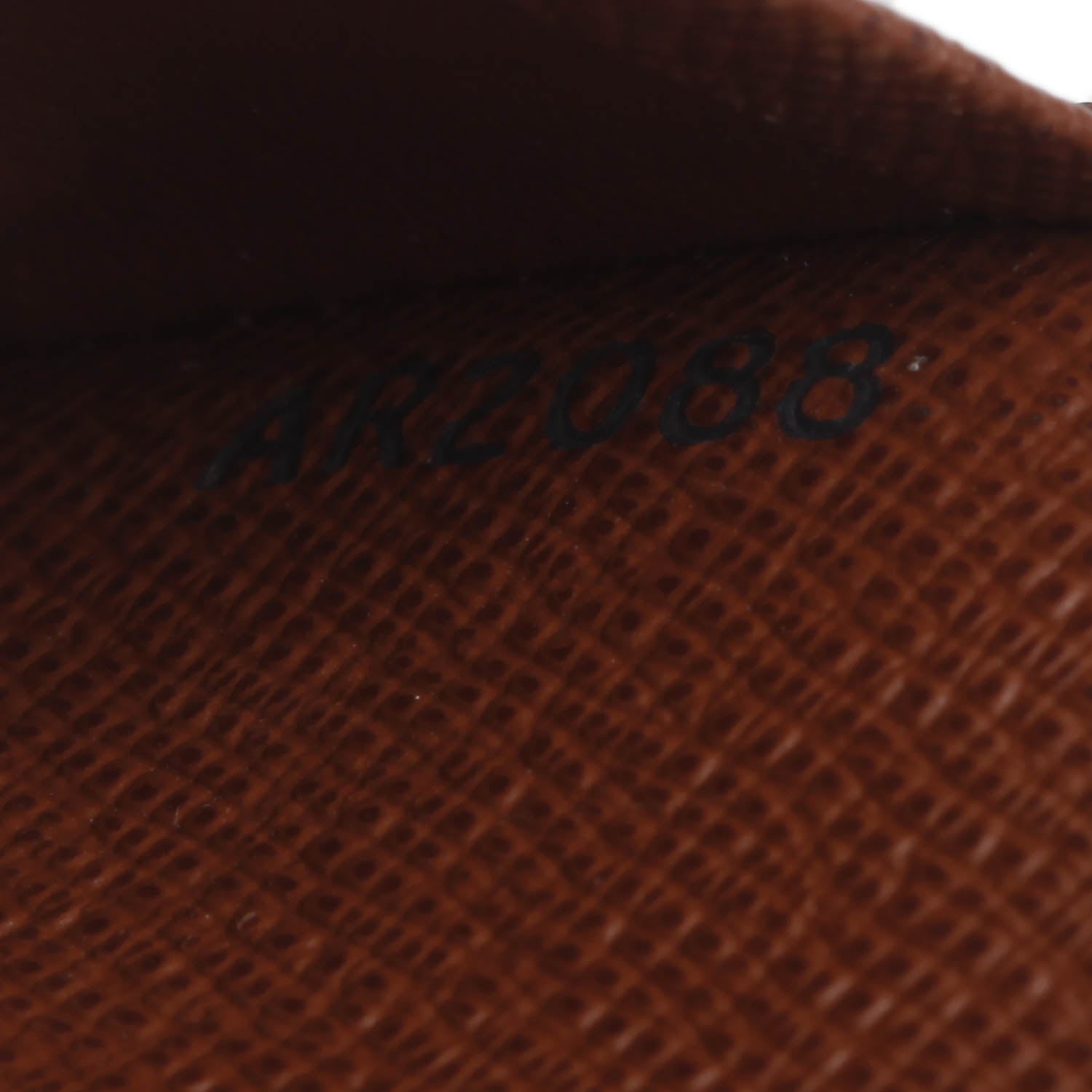 Louis Vuitton Monogram Passport Cover 6 of 6