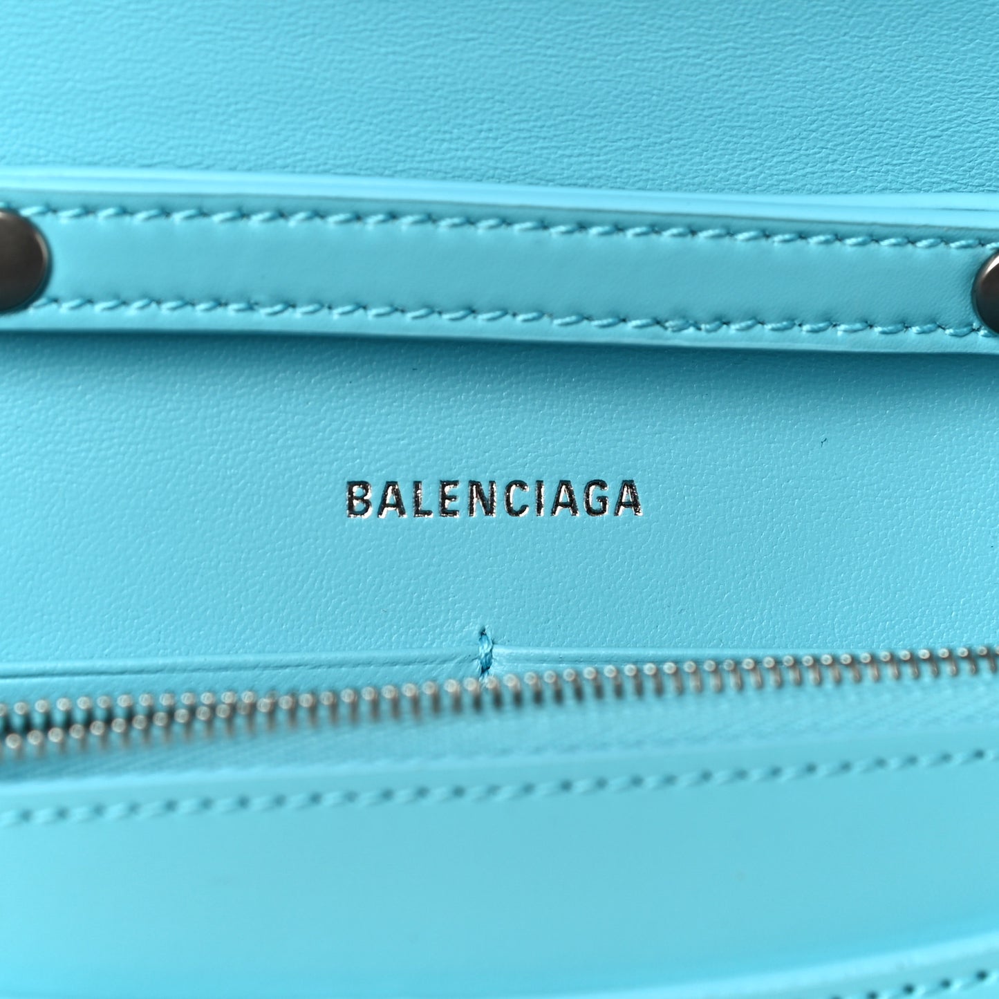 Shiny Box Calfskin Tonal B Hourglass Chain Bag Azur