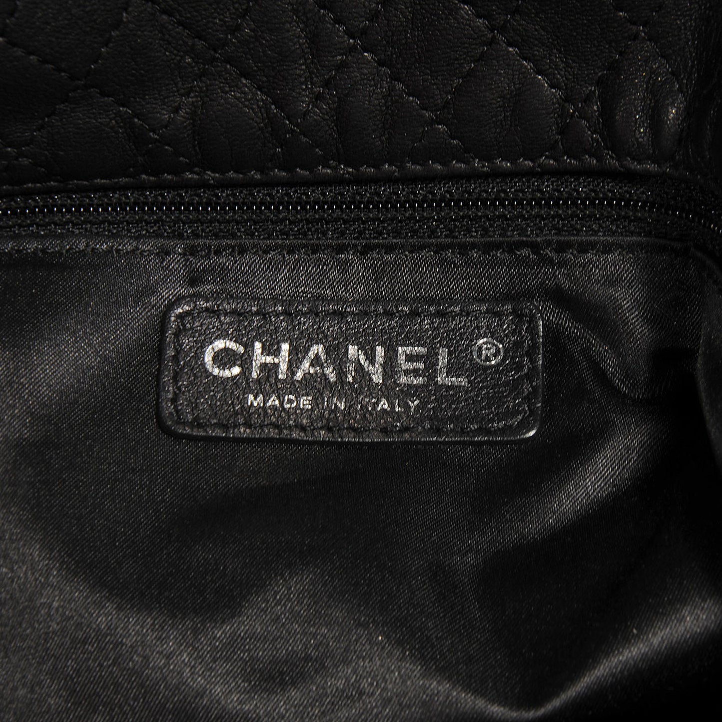 Lambskin Soft and Chain Large Hobo Black