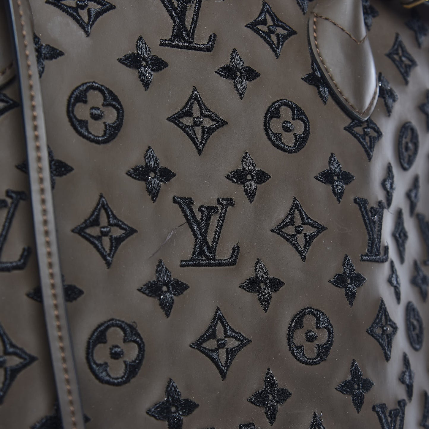 Monogram Addiction Vertical Lockit MM Brown