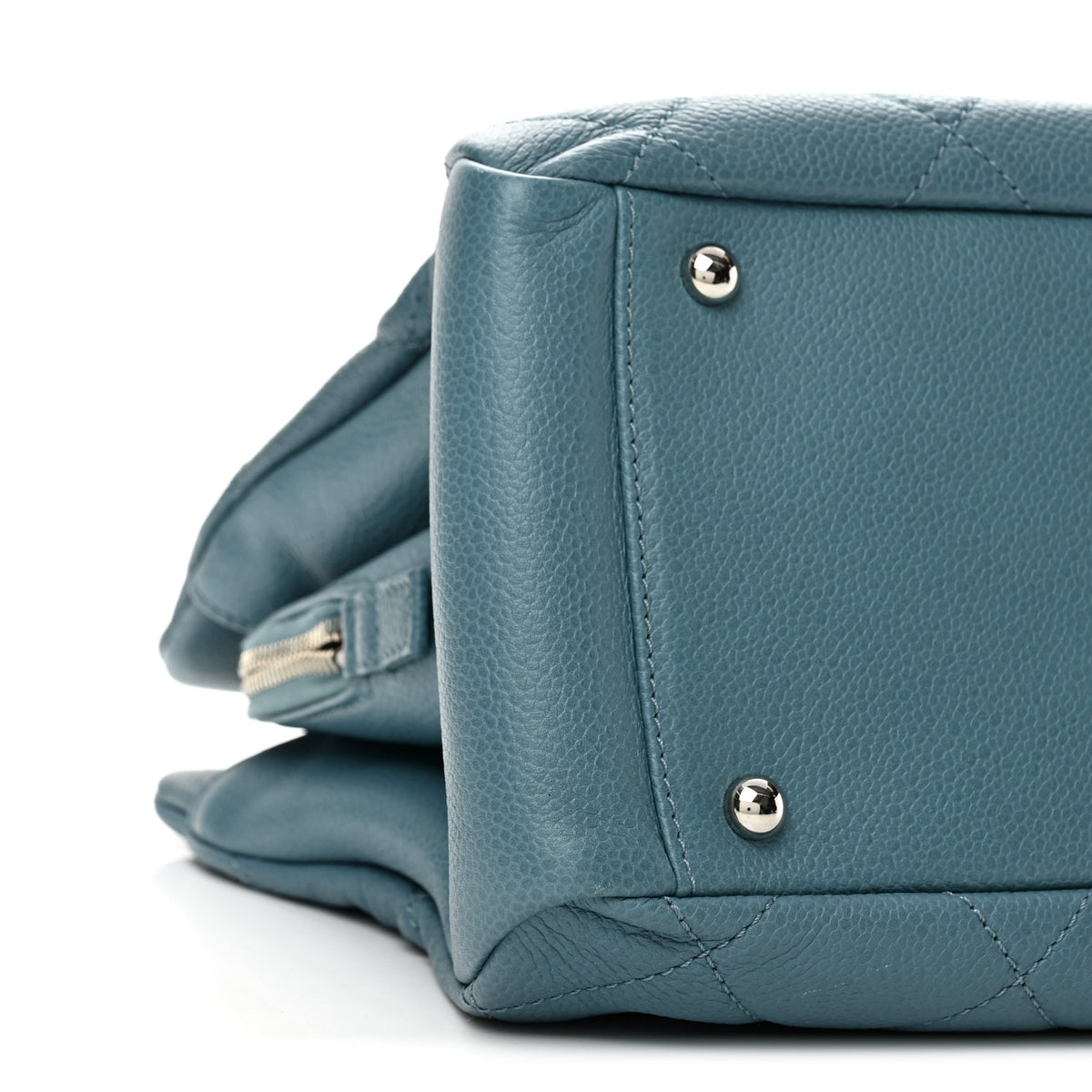 Caviar Quilted CC Timeless Soft Tote Blue