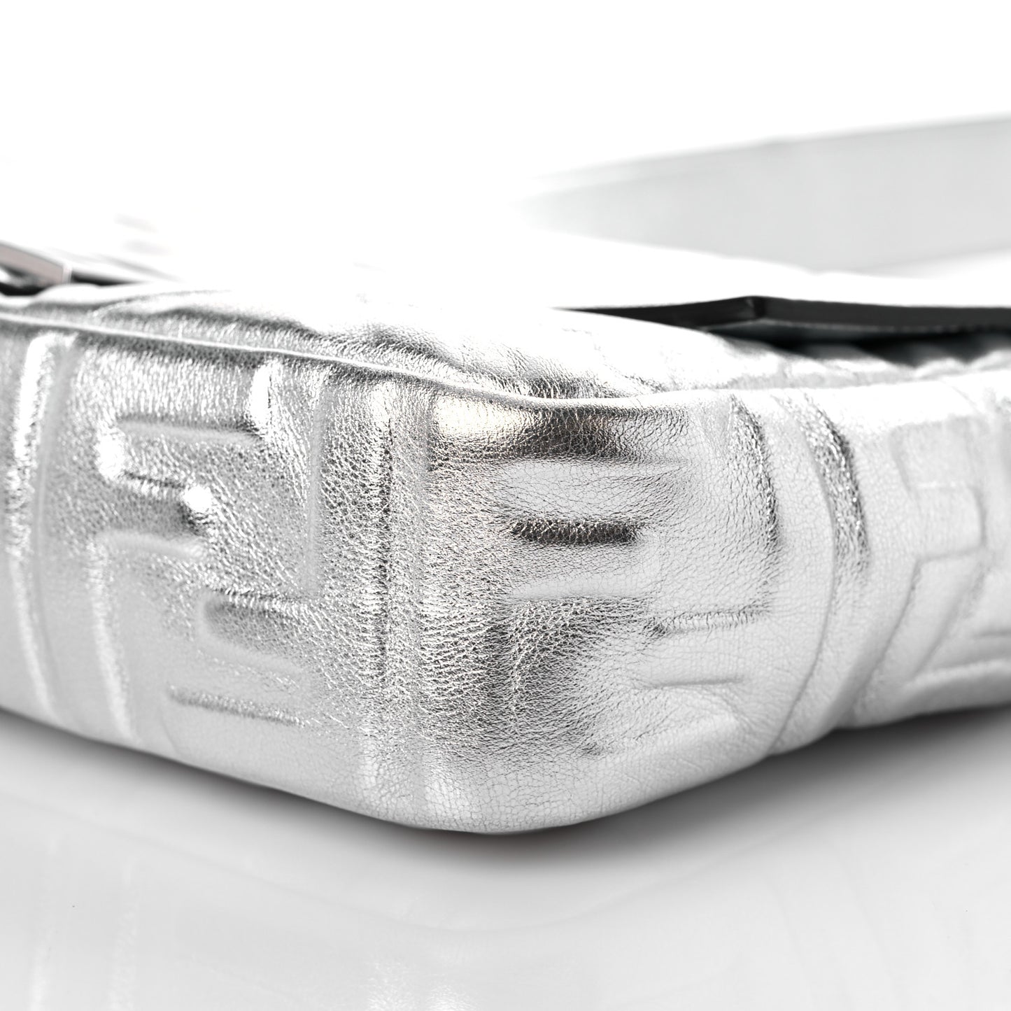 Vitello Catalan Mirror FF 1974 Embossed Baguette Argento