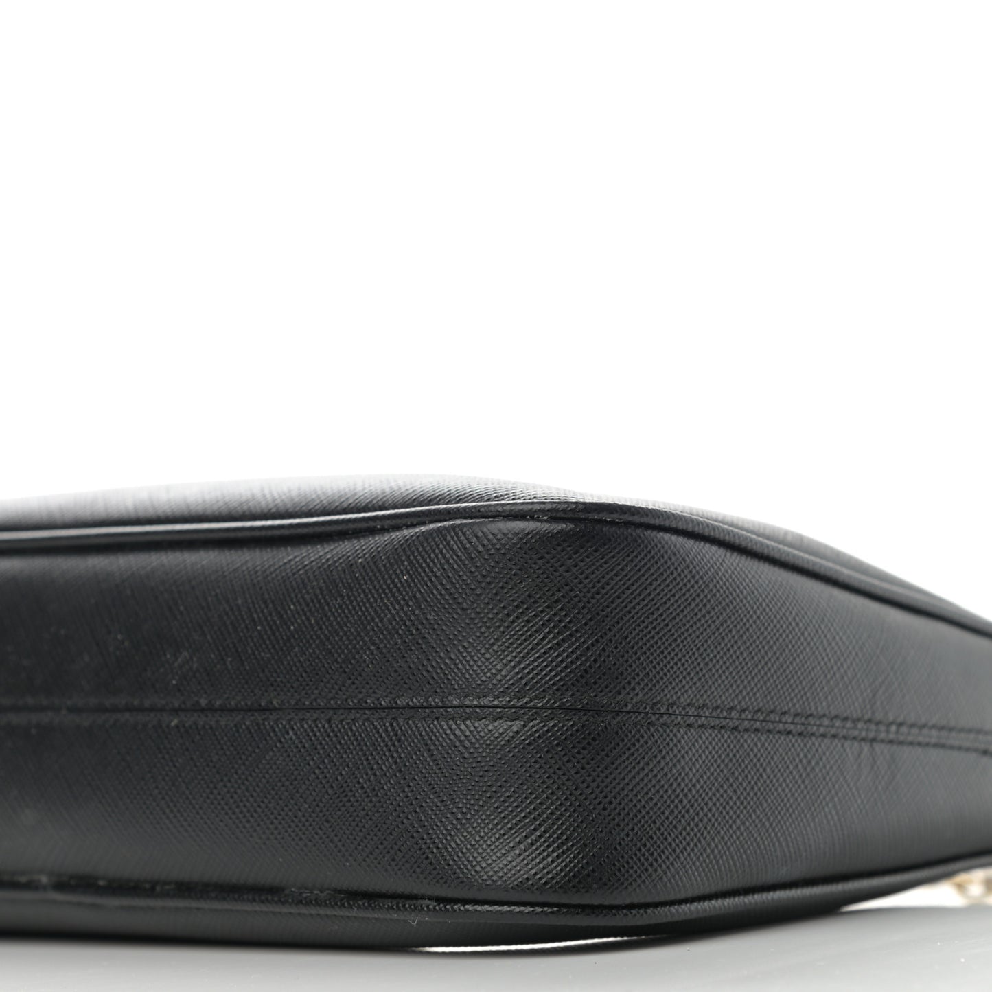 Saffiano Lux Re-Edition 2005 Shoulder Bag Black