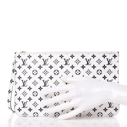 Louis Vuitton Monogram Giant Neverfull MM GM Pochette White 2 of 9