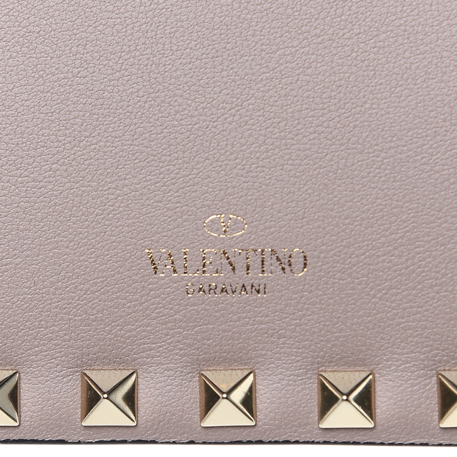 Valentino Garavani Nappa Rockstud Clutch Poudre 7 of 10