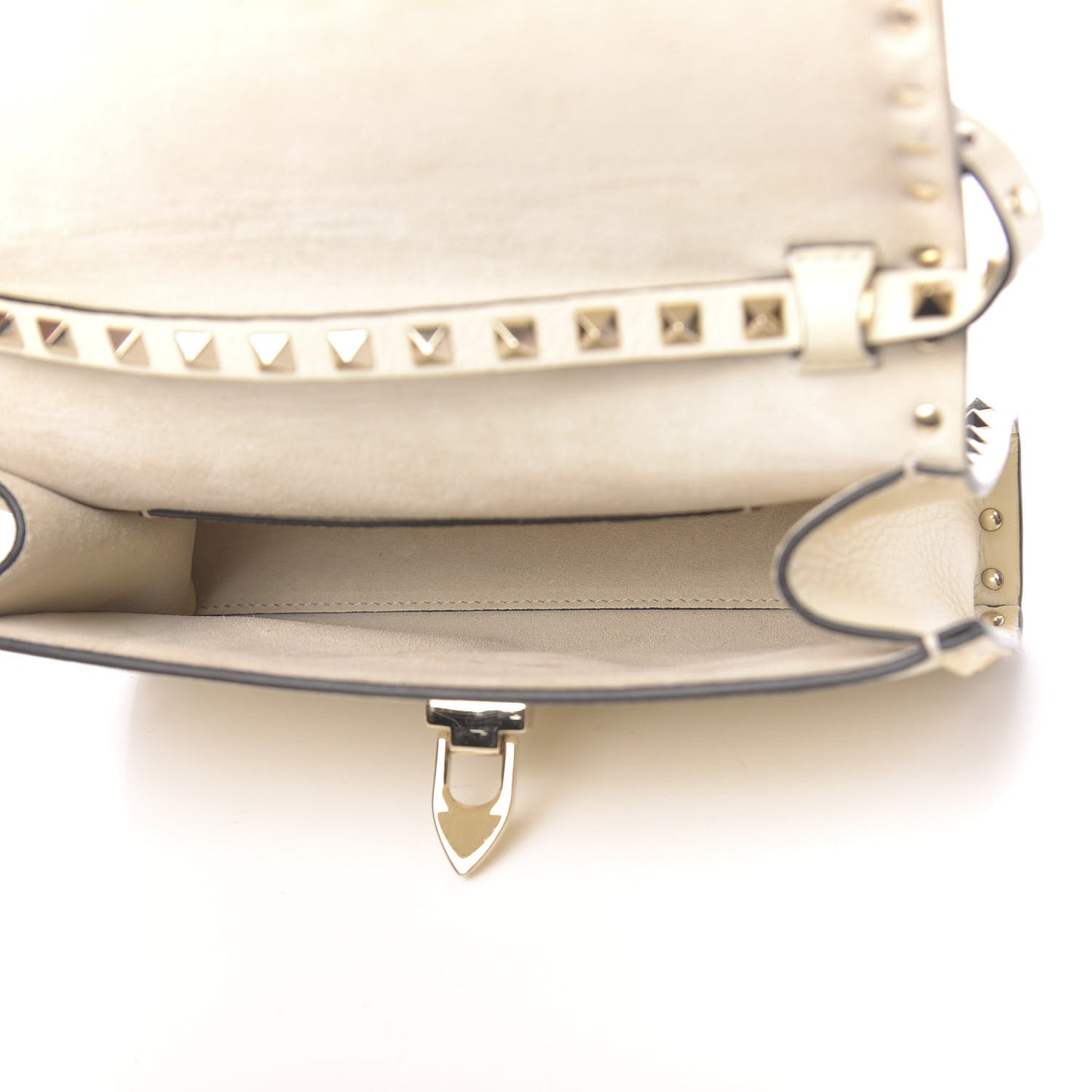 Pebbled Calfskin Medium Rockstud Flip Lock Crossbody Bag Light Ivory