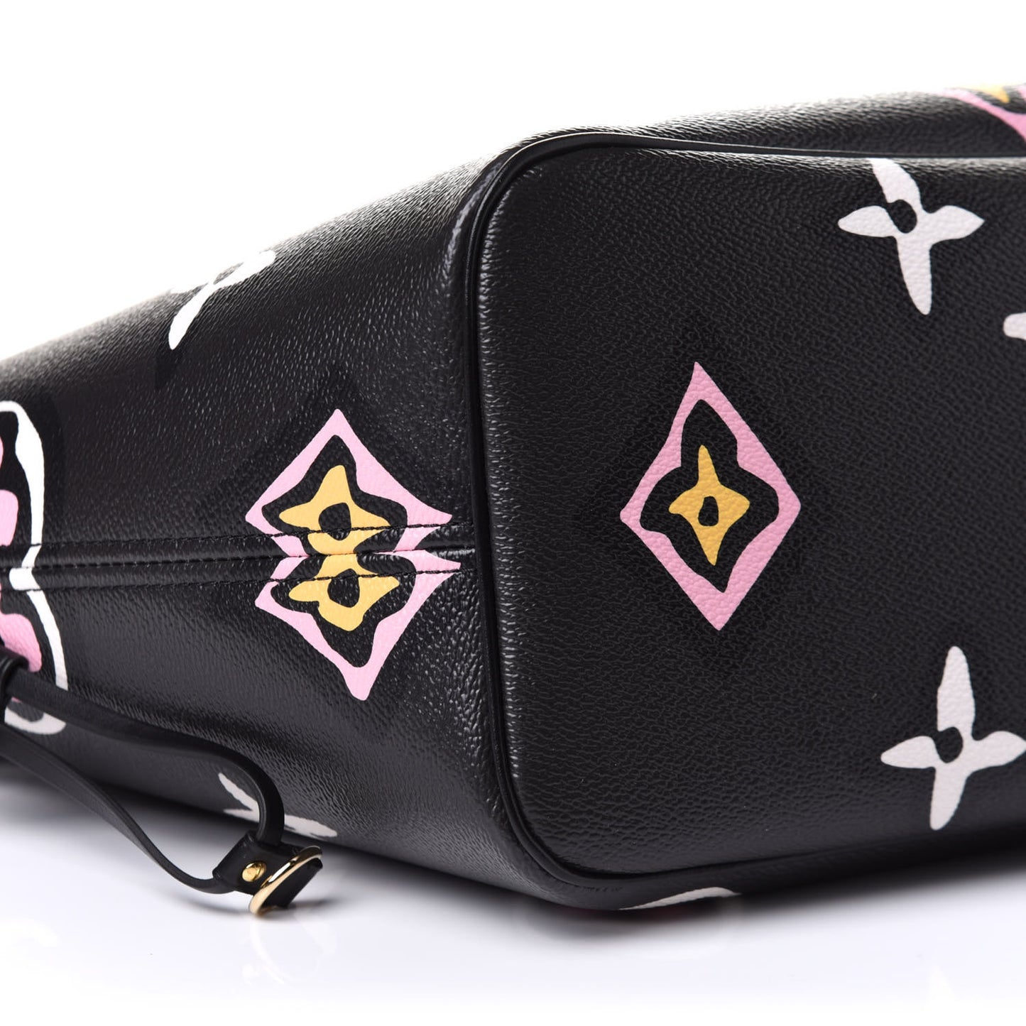 Monogram Giant Wild At Heart Neverfull MM Black