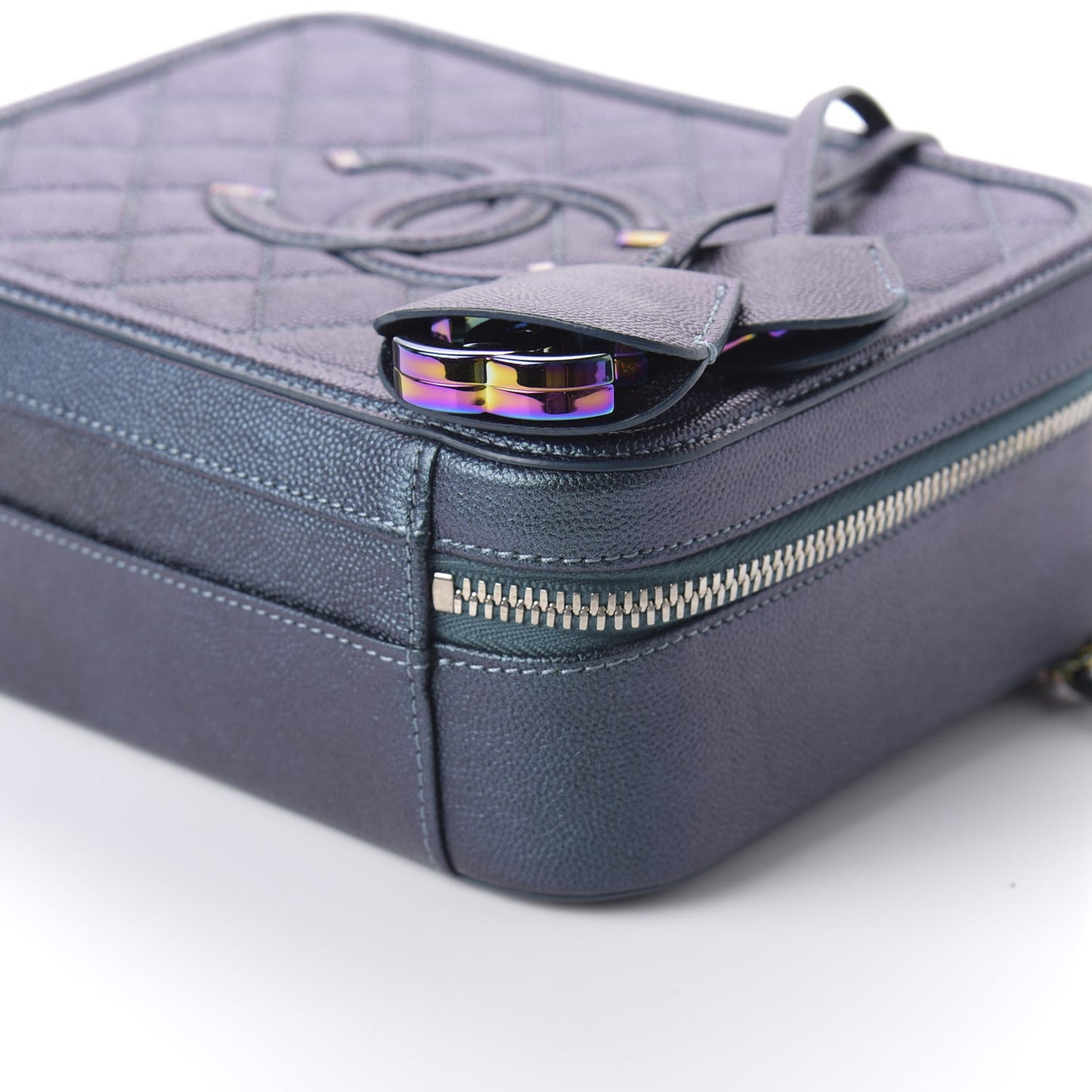 Iridescent Caviar Quilted Medium CC Filigree Vanity Case Dark Turquoise