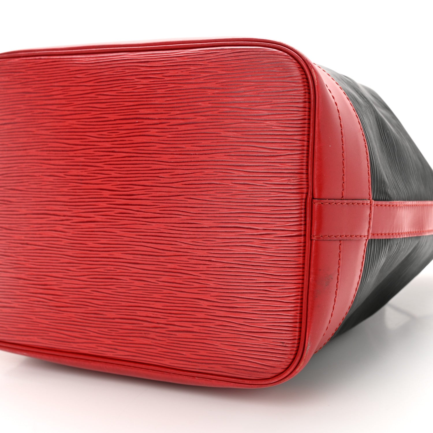 Louis Vuitton Epi Bi-Color Noe Castillan Red Black 9 of 15