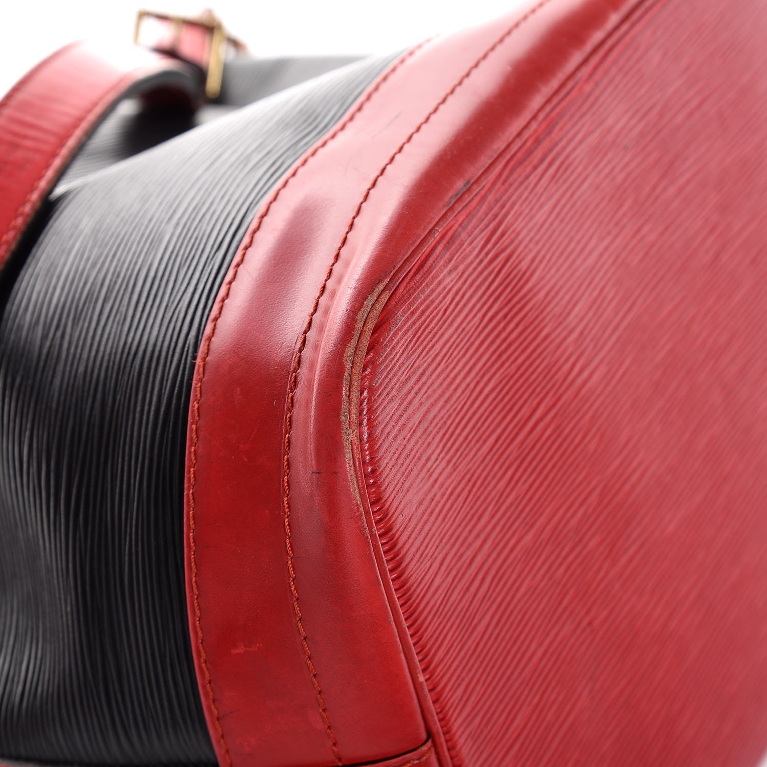 Louis Vuitton Epi Noe Red Black 8 of 16