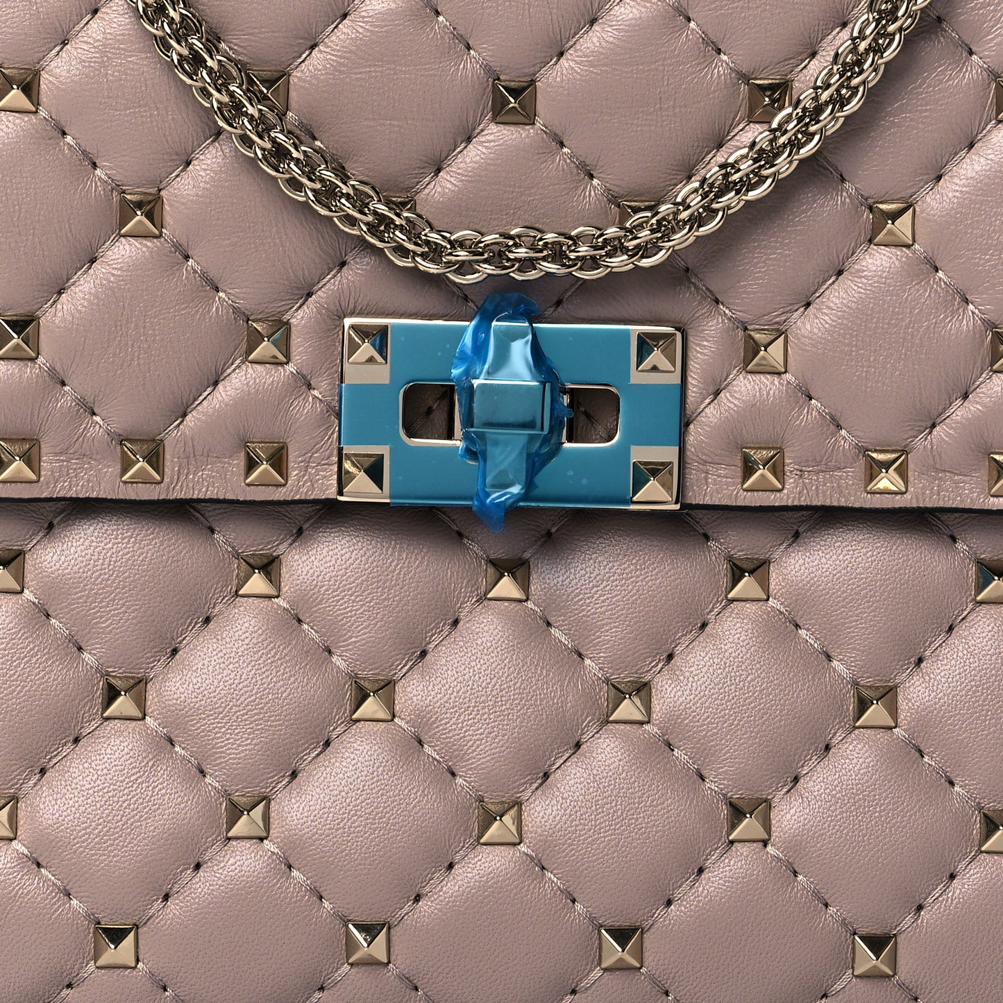 Lambskin Medium Rockstud Spike Shoulder Bag Poudre