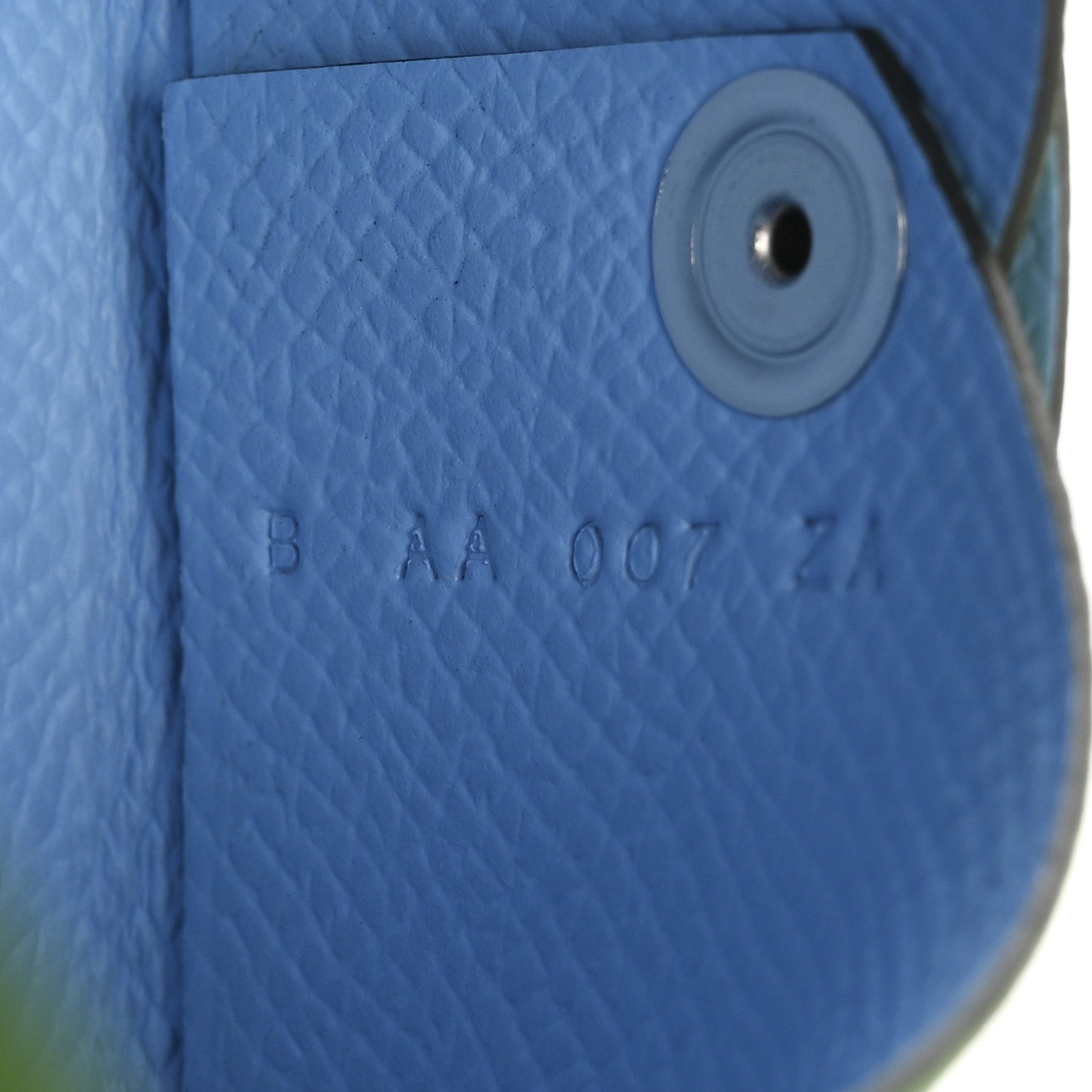 Epsom Verso Calvi Card Case Vert Yucca Celeste