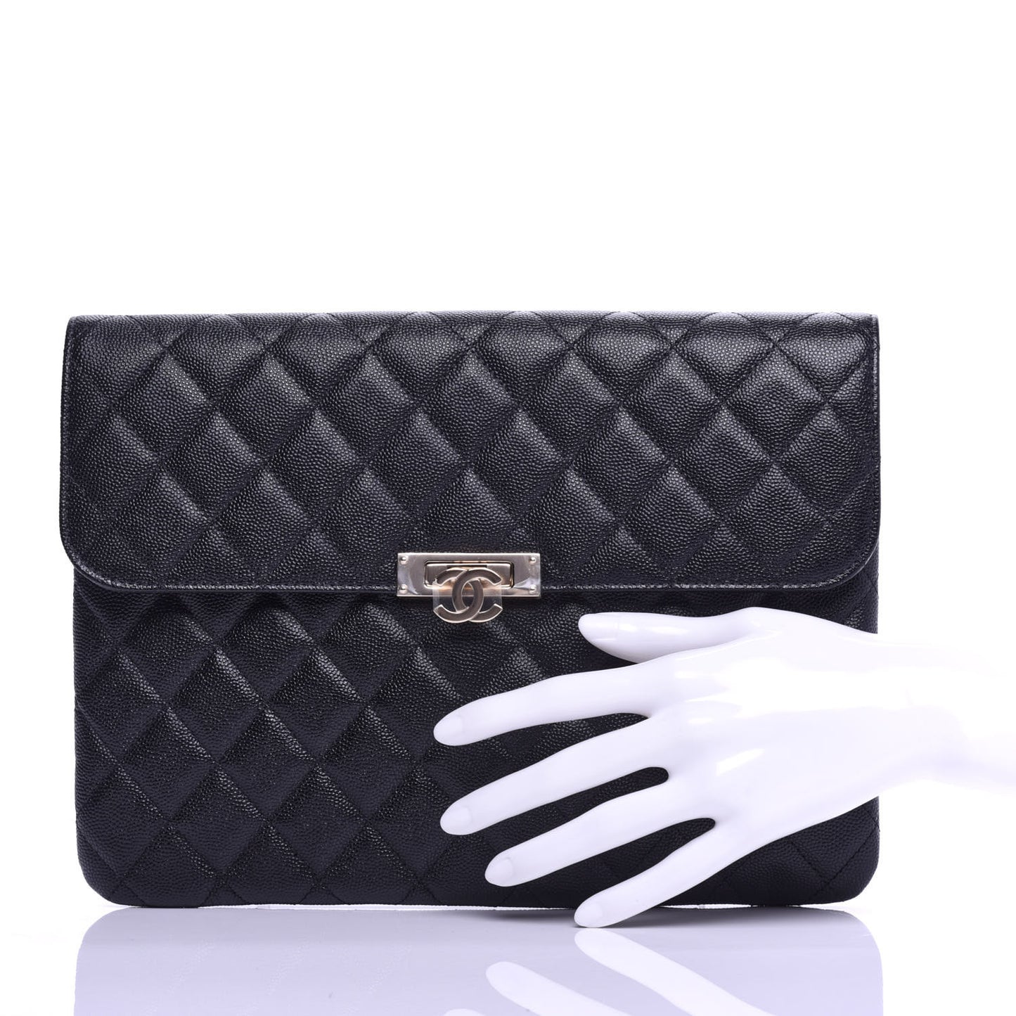 Caviar Quilted Medium Golden Class Pouch Black