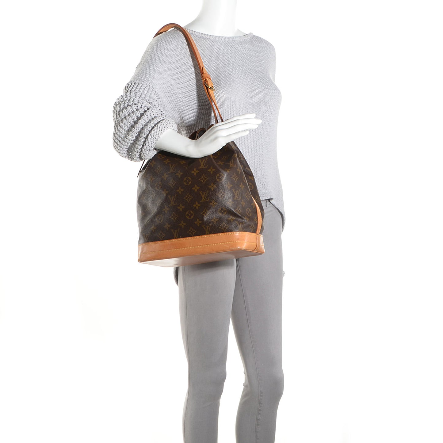 Monogram Noe
