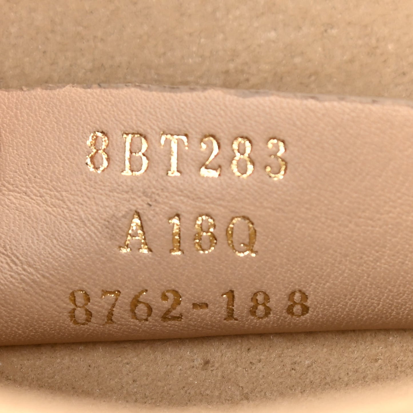 Vitello Liberty Scalloped Studded Kan I Shoulder Bag Caramello