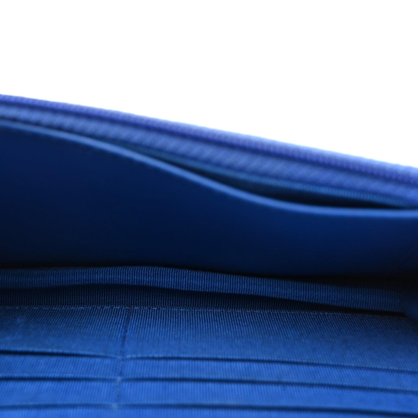 Caviar Quilted Wallet on Chain WOC Blue