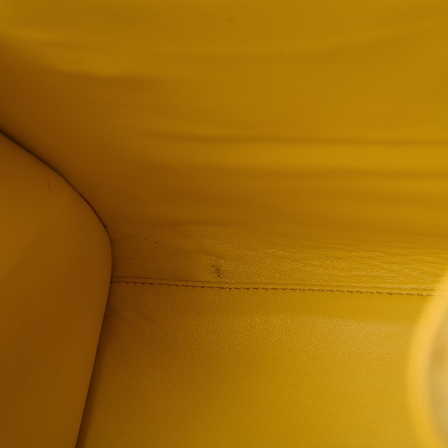 Python Medium Phantom Luggage Yellow