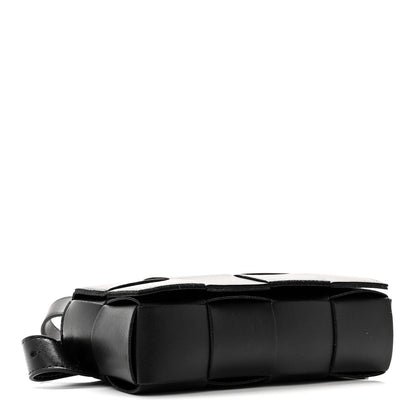 Bottega Veneta Nappa Maxi Intreccio The Belt Cassette Bag Black 4 of 9