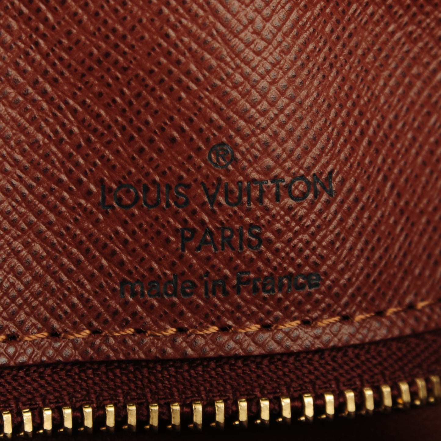 Monogram Nil 28