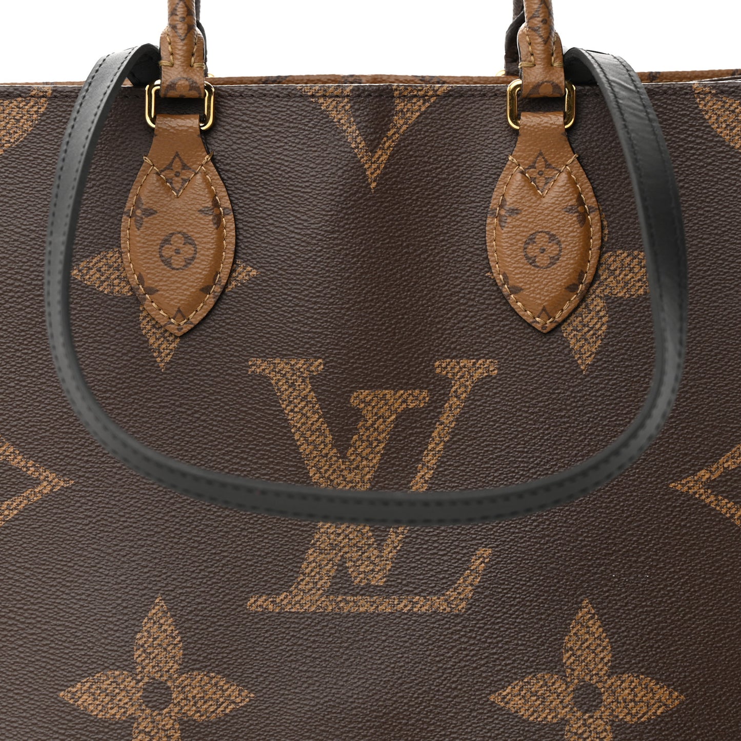 Reverse Monogram Giant Onthego MM