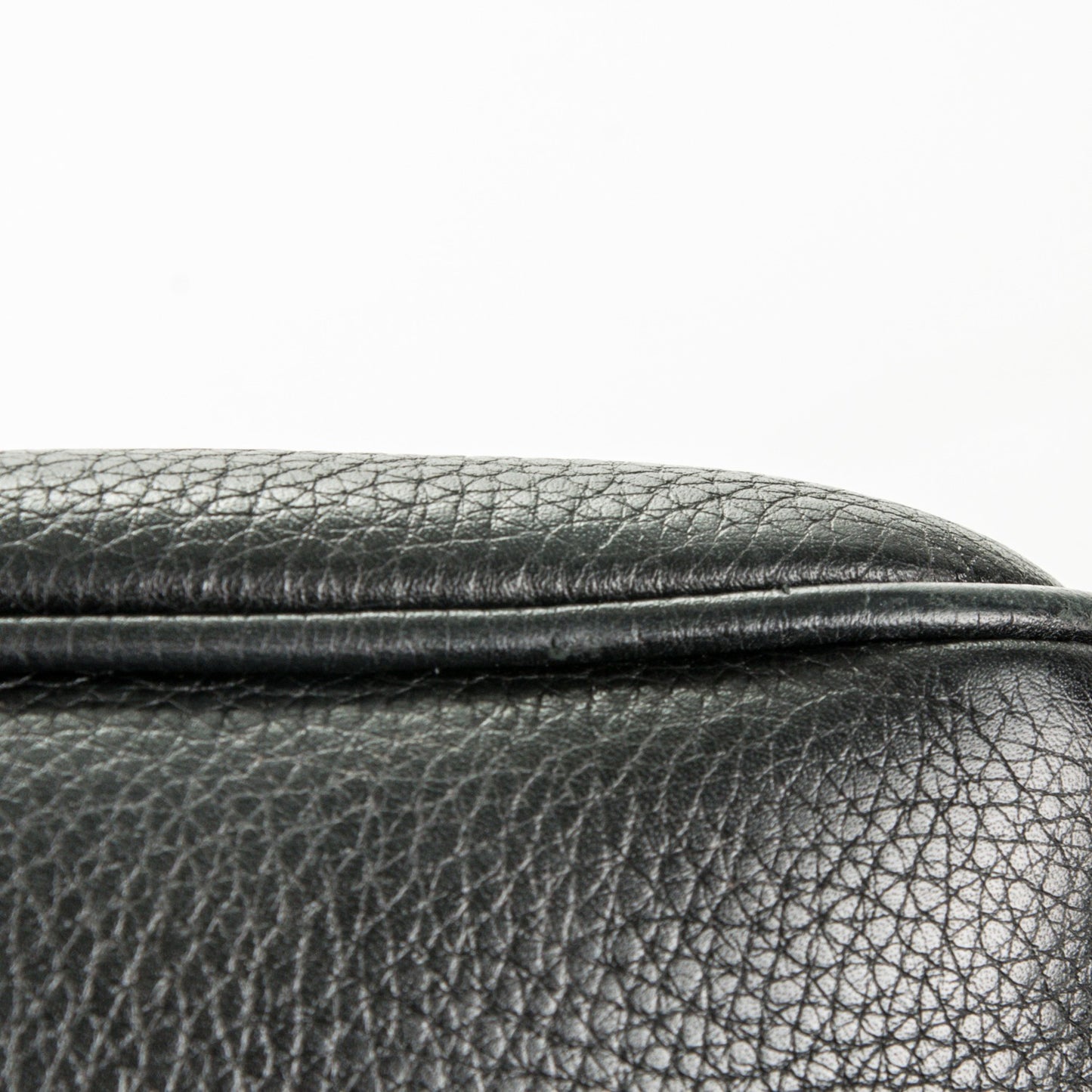 Pebbled Calfskin Small Soho Disco Bag Black