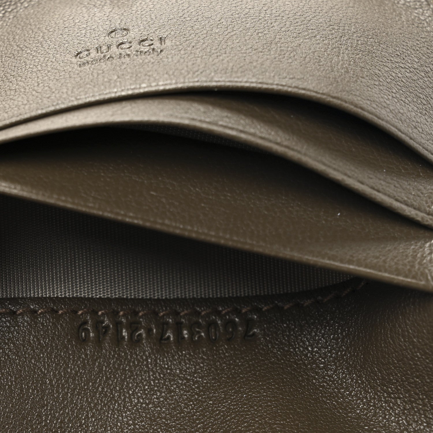 Gucci Sakai Be Green Calfskin Diagonal Stitched Blondie Card Case Wallet Craclet Brown 7 of 7