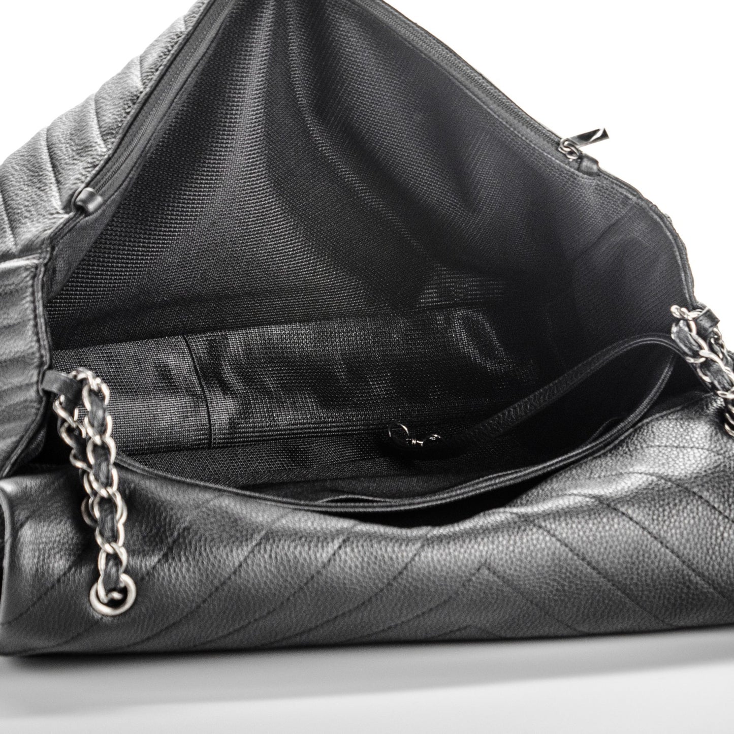 Calfskin Chevron Quilted XXL Travel Flap Bag Black