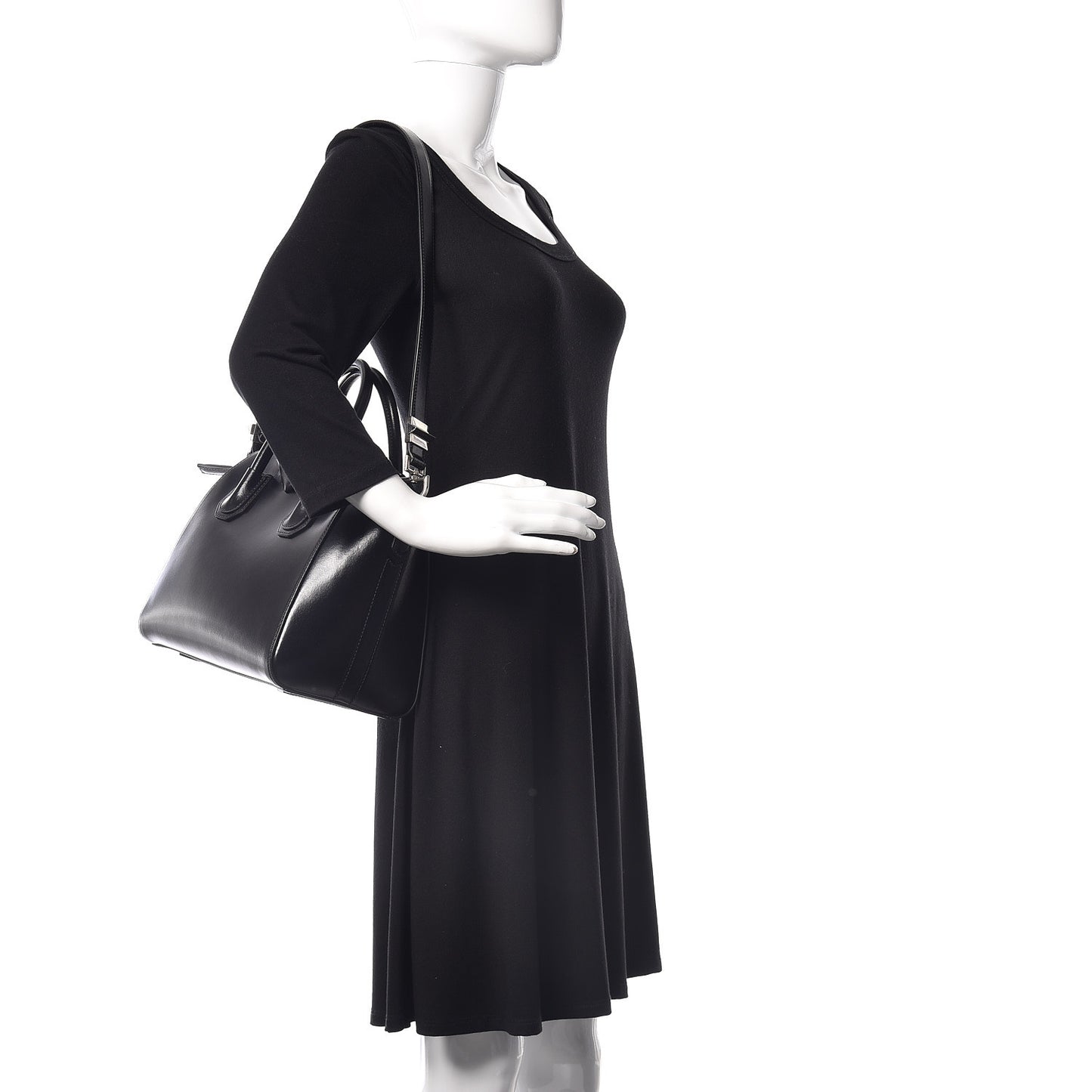 Shiny Lord Calfskin Small Antigona Black