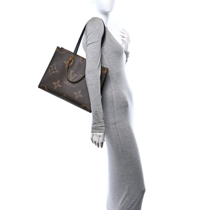 Louis Vuitton Reverse Monogram Giant Onthego MM 2 of 9