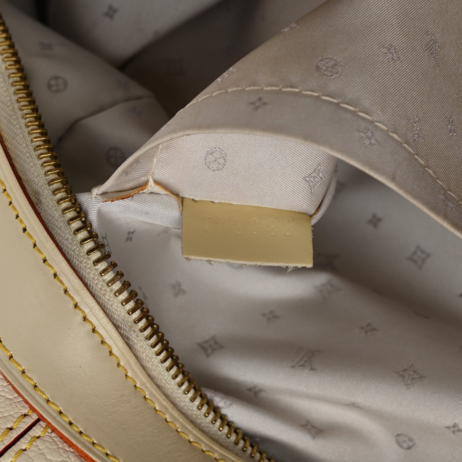 Louis Vuitton Suhali Le Radieux White 7 of 12