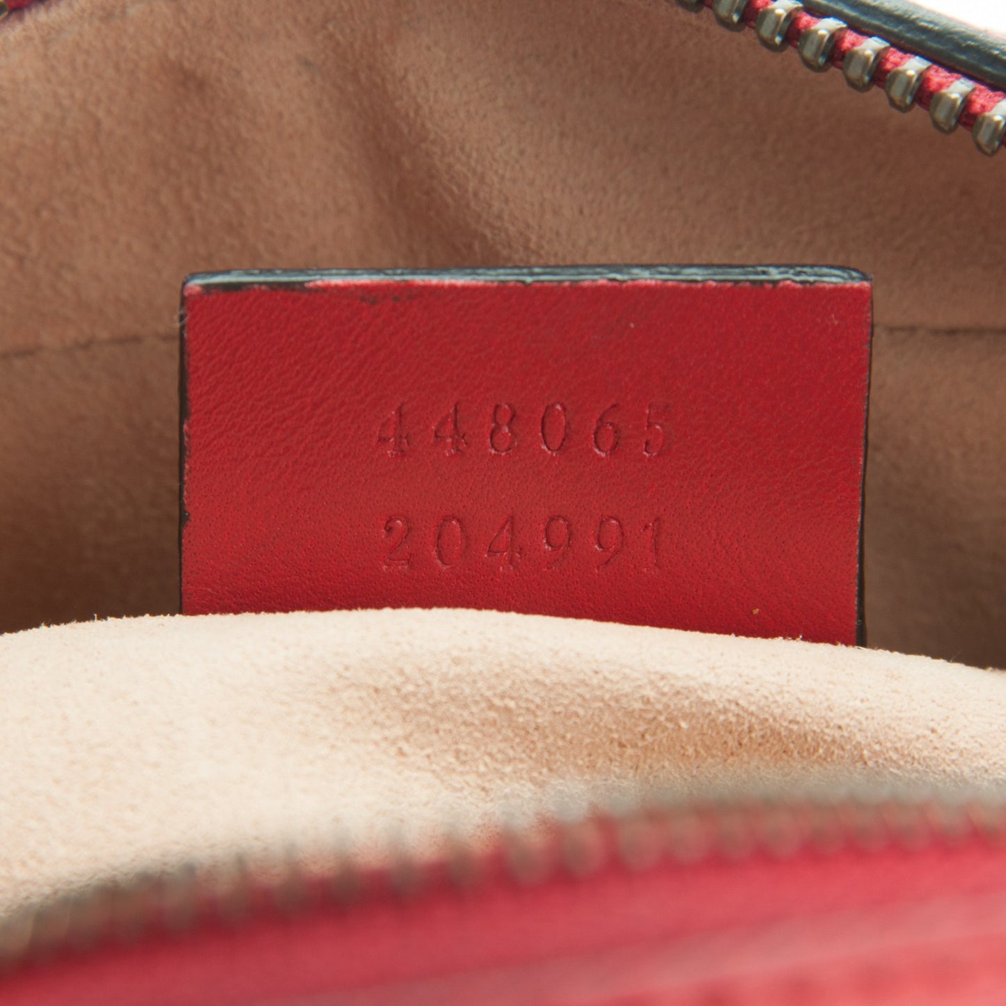 Calfskin Matelasse Mini GG Marmont Chain Shoulder Bag Hibiscus Red