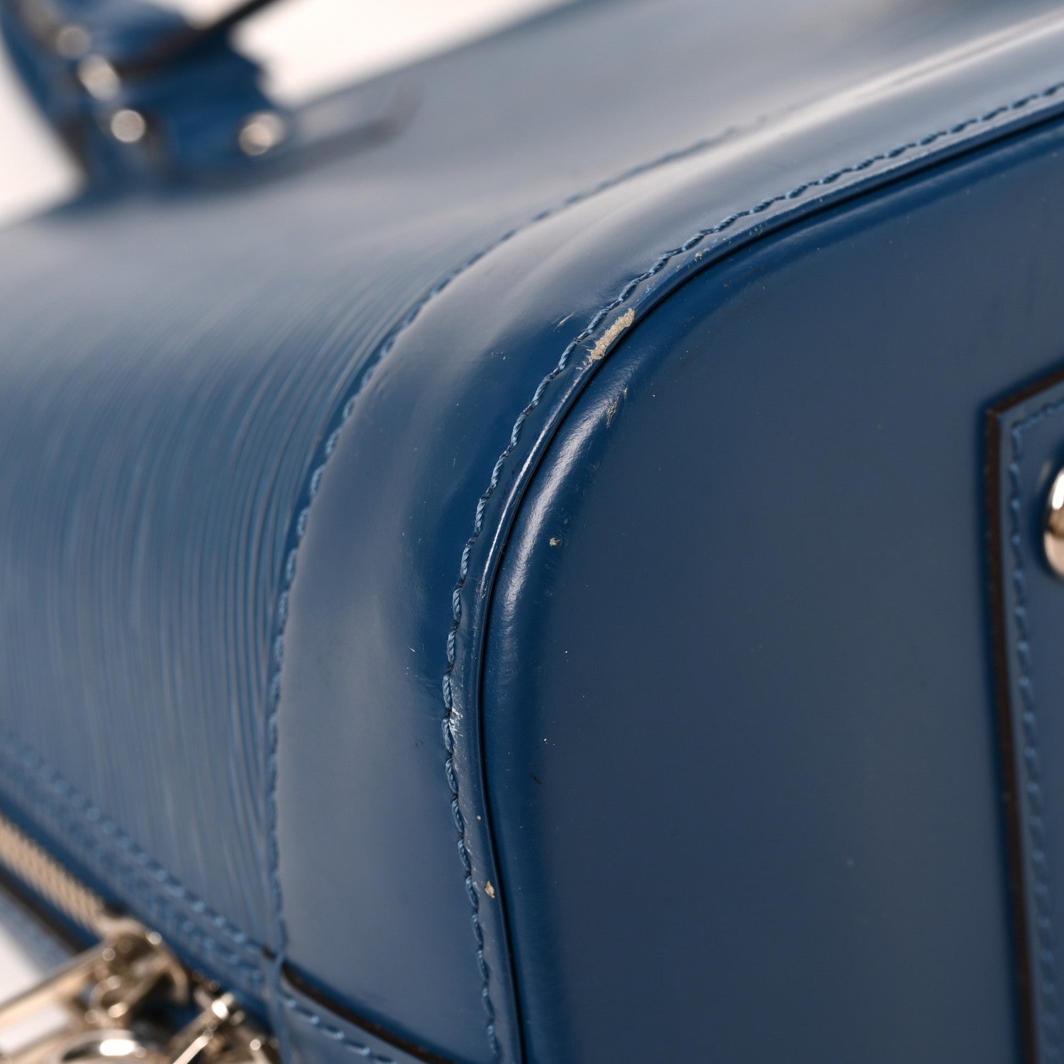 Louis Vuitton Epi Alma MM Saphir 7 of 14