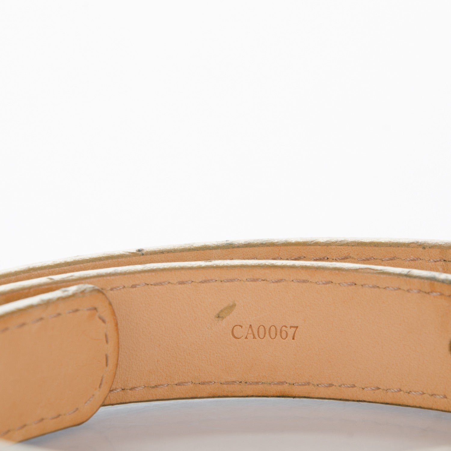 Louis Vuitton Signature LV Initiales Belt Gold 80 32 6 of 7