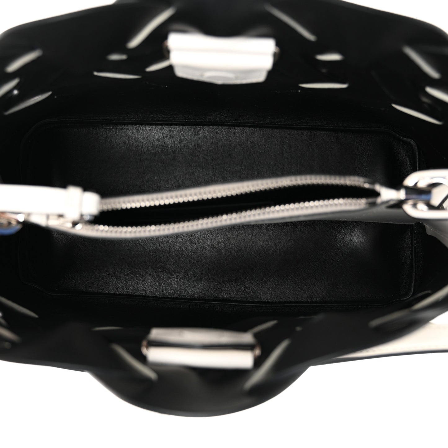 Vitello Intreccio Tress Handbag White Black