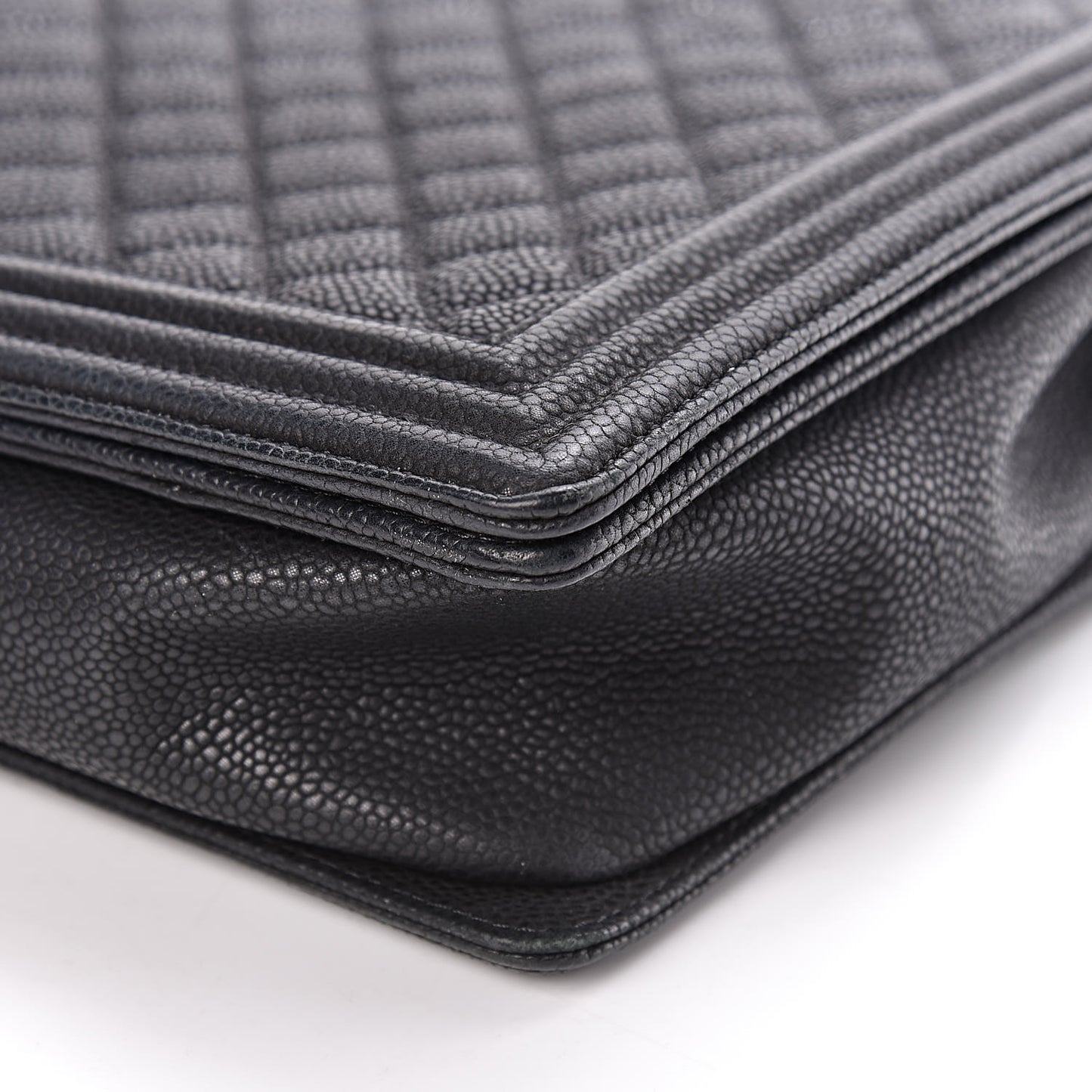 Caviar Quilted Large Boy Flap Black